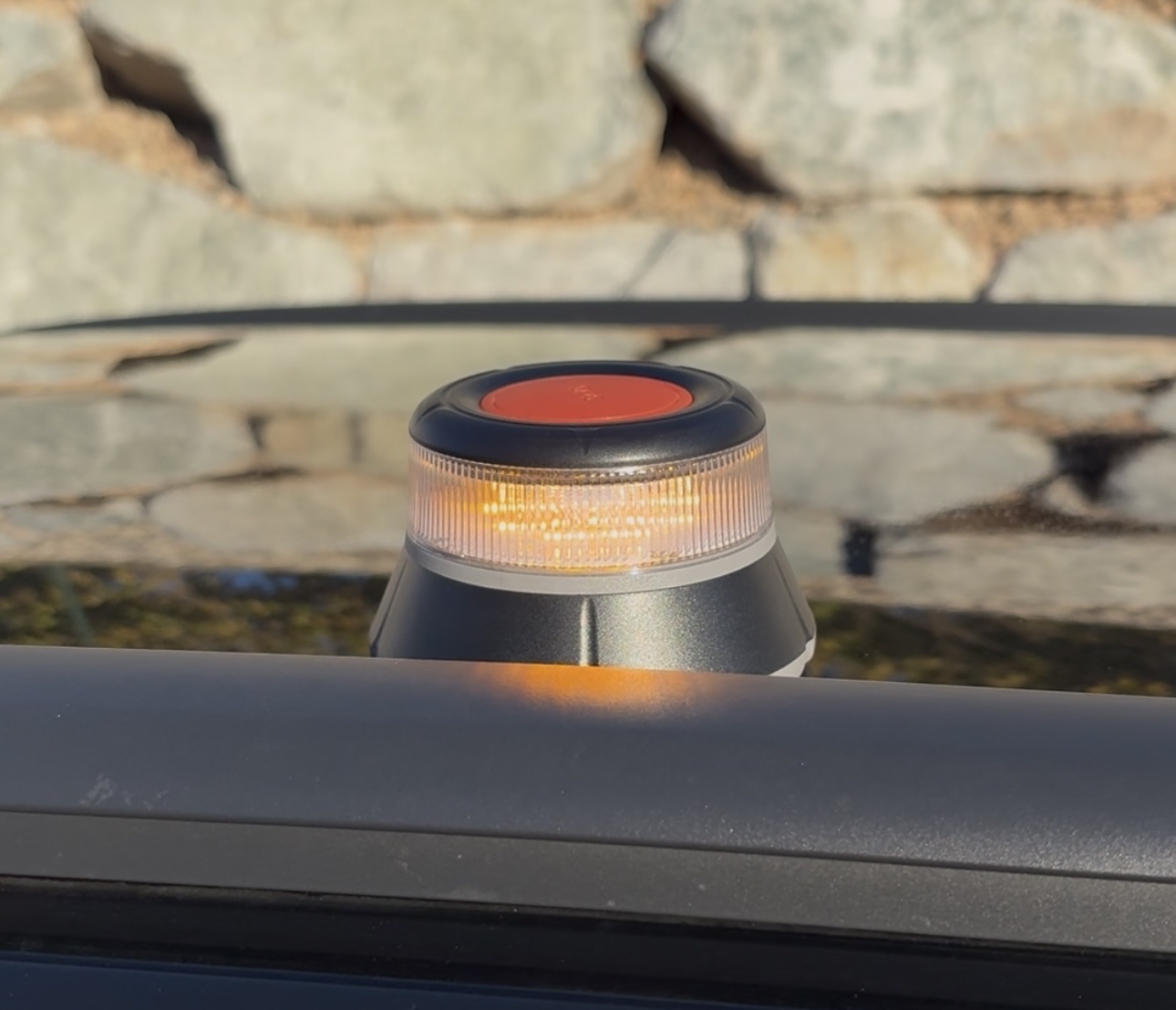 Baliza V16 homologada por la DGT con geolocalización